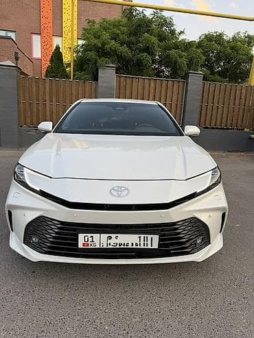 Toyota Camry: 2025 г., 2.5 л, Автомат, Гибрид, Седан at lalafo.kg Toyota Camry: 2025 г., 2.5 л, Автомат, Гибрид, Седан