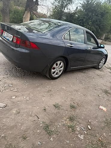 Honda Accord: 2004 г., 2 л, Автомат, Бензин, Седан at lalafo.kg Honda Accord: 2004 г., 2 л, Автомат, Бензин, Седан