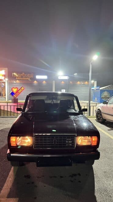 ВАЗ (ЛАДА) 2107: 2002 г., Седан at lalafo.kg ВАЗ (ЛАДА) 2107: 2002 г., Седан