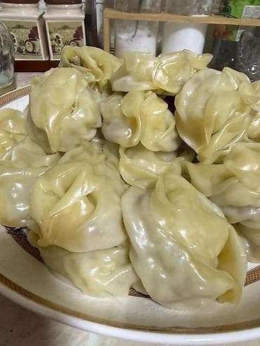 Домашние манты ручной лепки свежие - Тесто тонкое, эластичное, на at lalafo.kg Домашние манты ручной лепки свежие - Тесто тонкое, эластичное, на