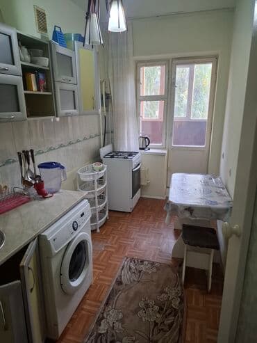 1 комната, 35 м², Индивидуалка, 3 этаж, Старый ремонт at lalafo.kg 1 комната, 35 м², Индивидуалка, 3 этаж, Старый ремонт