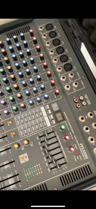 Микшер пульттар: Колдонулган, Диджейлик, Күчөткүчү менен, Каналдар: 4, Туташтыргыч: Jack, Эквалайзер менен lalafo.kg да — 1 Микшер пульттар: Колдонулган, Диджейлик, Күчөткүчү менен, Каналдар: 4, Туташтыргыч: Jack, Эквалайзер менен — 1