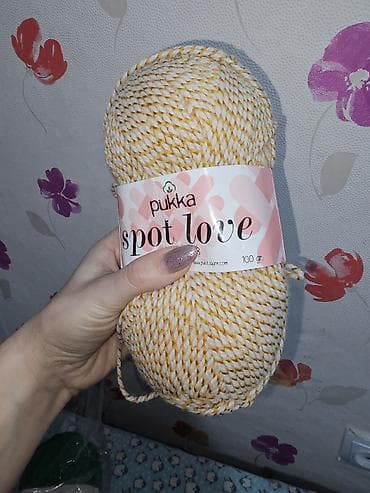 Пряжа для вязания. акрил, шерсть, полушерсть в бабинах и мотках. на at lalafo.kg — 7 Пряжа для вязания. акрил, шерсть, полушерсть в бабинах и мотках. на — 7