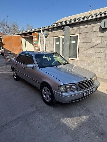 Mercedes-Benz C-Class: 1997 г., 2 л, Ручные, Газ, Седан at lalafo.kg Mercedes-Benz C-Class: 1997 г., 2 л, Ручные, Газ, Седан