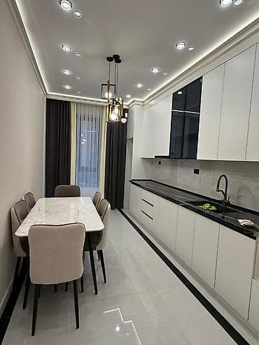 2 комнаты, 77 м², Элитка, 2 этаж, Евроремонт at lalafo.kg 2 комнаты, 77 м², Элитка, 2 этаж, Евроремонт