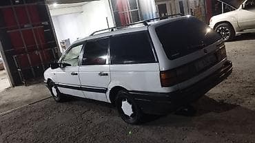 Volkswagen Passat Variant: 1993 г., 2 л, Универсал at lalafo.kg Volkswagen Passat Variant: 1993 г., 2 л, Универсал