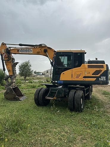 Roewe: Rent out Дөңгөлөктүү экскаватор, 3 тонна, Башка көлөмү, Бир аптага lalafo.kg да — 1 Roewe: Rent out Дөңгөлөктүү экскаватор, 3 тонна, Башка көлөмү, Бир аптага — 1