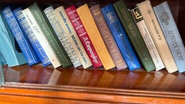 Продаю книги! at lalafo.kg Продаю книги!