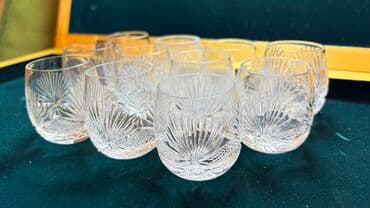 шкафа с зеркалом: Рюмочки (стаканчики) "неваляшки" Для коньяка и водки Хрусталь! at lalafo.kg — 3 шкафа с зеркалом: Рюмочки (стаканчики) "неваляшки" Для коньяка и водки Хрусталь! — 3