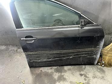 Дверь Передняя правая Toyota, Б/у, Оригинал at lalafo.kg Дверь Передняя правая Toyota, Б/у, Оригинал
