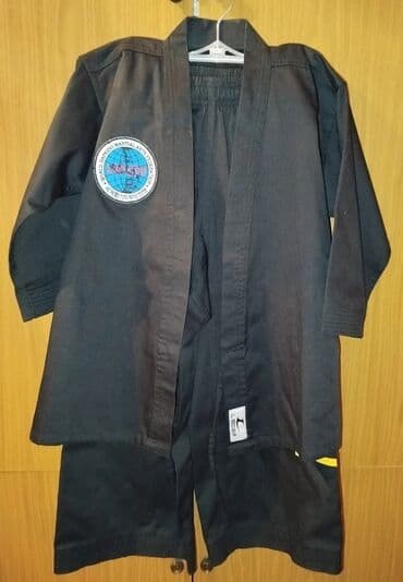 Черное кимоно новое для хапкидо, состоящее из куртки и брюк. Куртка at lalafo.kg Черное кимоно новое для хапкидо, состоящее из куртки и брюк. Куртка