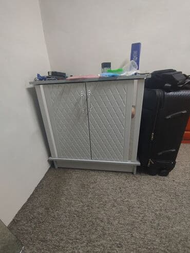 Тумба для вещей и одежды, С зеркалом, цвет - Серый at lalafo.kg Тумба для вещей и одежды, С зеркалом, цвет - Серый