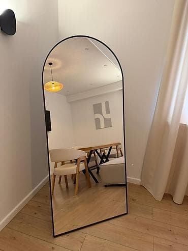 Напольное зеркало в форме арки - Тип: напольное, с опорной складной at lalafo.kg Напольное зеркало в форме арки - Тип: напольное, с опорной складной