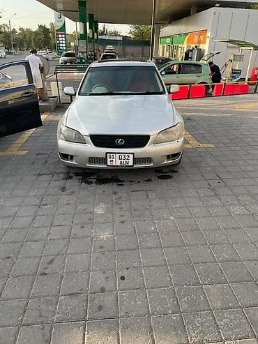 Lexus IS: 2003 г., 2 л, Автомат, Бензин, Седан at lalafo.kg Lexus IS: 2003 г., 2 л, Автомат, Бензин, Седан