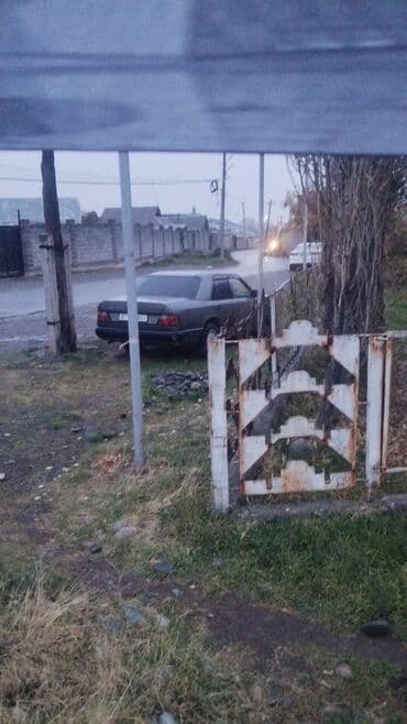 Mercedes-Benz W124: 1989 г., 2.3 л, Механика, Бензин, Седан at lalafo.kg Mercedes-Benz W124: 1989 г., 2.3 л, Механика, Бензин, Седан