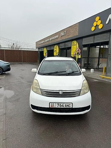 Toyota Isis: 2005 г. at lalafo.kg Toyota Isis: 2005 г.