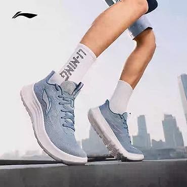 Мужские кроссовки, 42.5, 43, Новый, Самовывоз at lalafo.kg Мужские кроссовки, 42.5, 43, Новый, Самовывоз