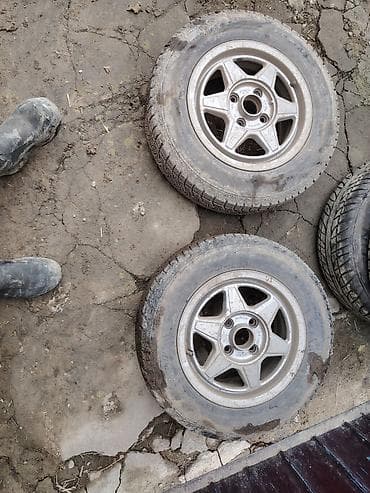 Колеса в сборе 185 / 60 / R 14, Зима, Комплект, Легковые, Литые, отверстий - 4 at lalafo.kg Колеса в сборе 185 / 60 / R 14, Зима, Комплект, Легковые, Литые, отверстий - 4