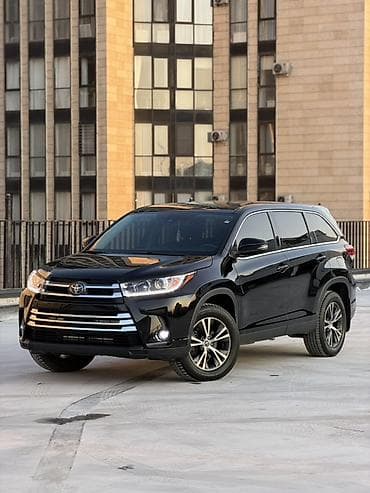Toyota Highlander: 2019 г., 3.5 л, Автомат, Бензин, Кроссовер at lalafo.kg Toyota Highlander: 2019 г., 3.5 л, Автомат, Бензин, Кроссовер