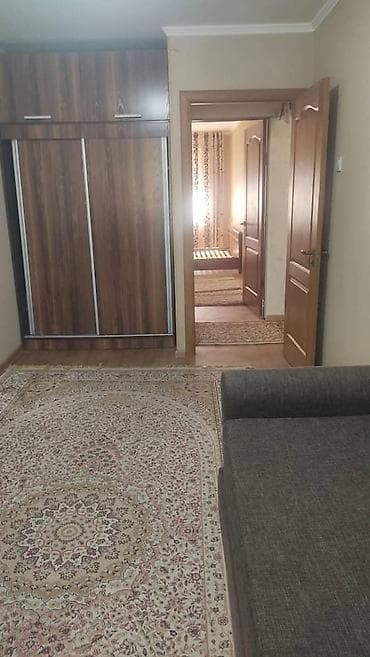 3 комнаты, 58 м², 104 серия, 2 этаж, Косметический ремонт at lalafo.kg 3 комнаты, 58 м², 104 серия, 2 этаж, Косметический ремонт