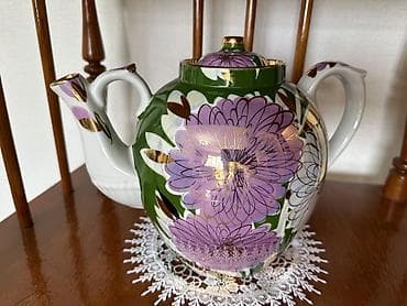 Трактирный чайник гигант «Георгины» Дулево.
Объем 4,5 литра.
Новый! at lalafo.kg Трактирный чайник гигант «Георгины» Дулево.
Объем 4,5 литра.
Новый!