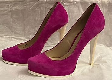 Туфли-лодочки BCBGeneration - Модель: классические лодочки на высоком at lalafo.kg Туфли-лодочки BCBGeneration - Модель: классические лодочки на высоком