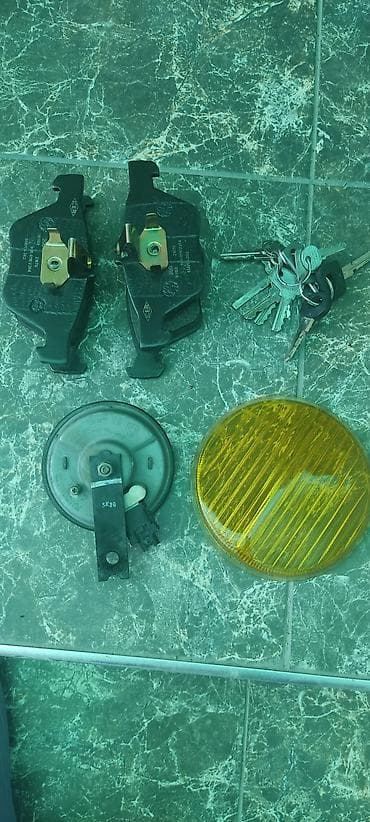 Комплект тормозных колодок Mercedes-Benz Новый at lalafo.kg Комплект тормозных колодок Mercedes-Benz Новый