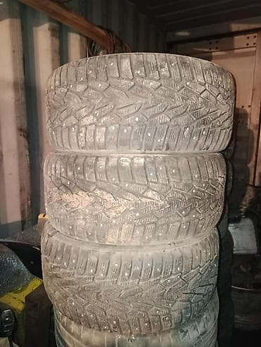 Комплект зимних шин с шипами, размер 245/45 R17. Характеристики: - at lalafo.kg Комплект зимних шин с шипами, размер 245/45 R17. Характеристики: -