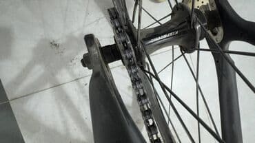 Ковролин: Шоссе велосипеди, Велосипед алкагы M (156 - 178 см), Колдонулган lalafo.kg да — 10 Ковролин: Шоссе велосипеди, Велосипед алкагы M (156 - 178 см), Колдонулган — 10