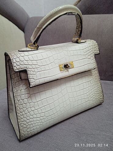 Сумки женские в хорошем состоянии at lalafo.kg Сумки женские в хорошем состоянии