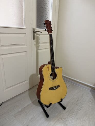Срочно продается акустическая гитара 41 размер в идеальном новом at lalafo.kg Срочно продается акустическая гитара 41 размер в идеальном новом