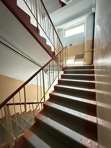 1 комната, 40 м², 105 серия, 2 этаж, Косметический ремонт at lalafo.kg — 7 1 комната, 40 м², 105 серия, 2 этаж, Косметический ремонт — 7