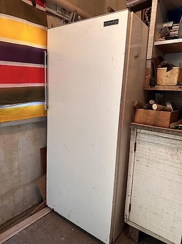 Продам холодильник советского производства. Качественный, крепкий, с at lalafo.kg Продам холодильник советского производства. Качественный, крепкий, с