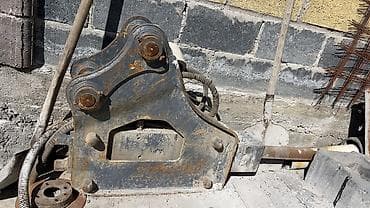 Гидромолот (гидравлический отбойный молоток) для экскаватора at lalafo.kg Гидромолот (гидравлический отбойный молоток) для экскаватора