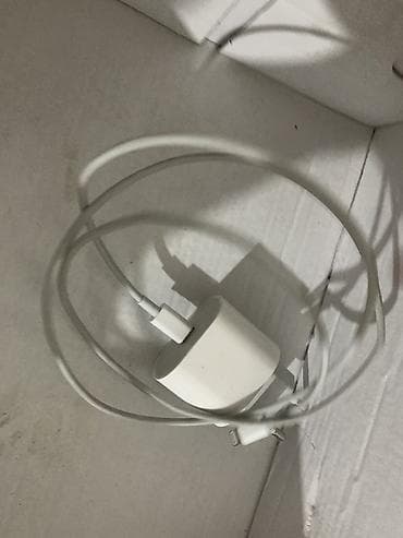 Сетевое зарядное устройство с кабелем для iPhone - Блок питания at lalafo.kg Сетевое зарядное устройство с кабелем для iPhone - Блок питания