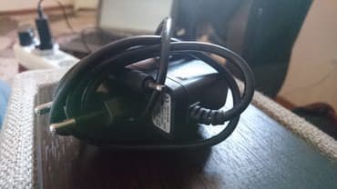 Travel Adaptor SR859 зарядка в продаже Технические характеристики at lalafo.kg Travel Adaptor SR859 зарядка в продаже Технические характеристики