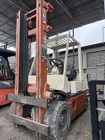 Ковролин: Жүктөгүч, Nissan, 2005 г., Дөңгөлөктүү, Айры lalafo.kg да — 4 Ковролин: Жүктөгүч, Nissan, 2005 г., Дөңгөлөктүү, Айры — 4