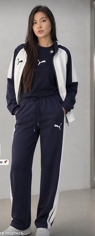 Женский спортивный костюм Puma, темно-синий с белыми вставками lalafo.kg да Женский спортивный костюм Puma, темно-синий с белыми вставками