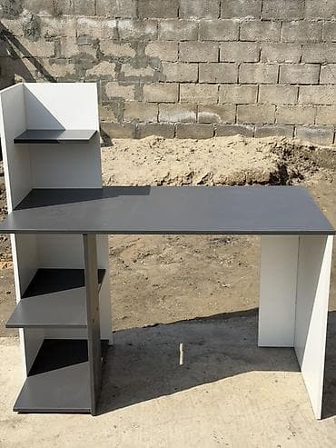 Компьютерный стол, С полками at lalafo.kg Компьютерный стол, С полками