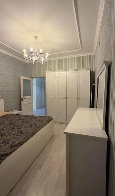 2 комнаты, 50 м², Золотой квадрат Элитка, 4 этаж, Евроремонт at lalafo.kg 2 комнаты, 50 м², Золотой квадрат Элитка, 4 этаж, Евроремонт
