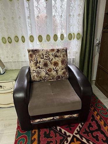 Кресло-кровать трансформер. Тройка: диван раскладной и два кресла. - at lalafo.kg Кресло-кровать трансформер. Тройка: диван раскладной и два кресла. -