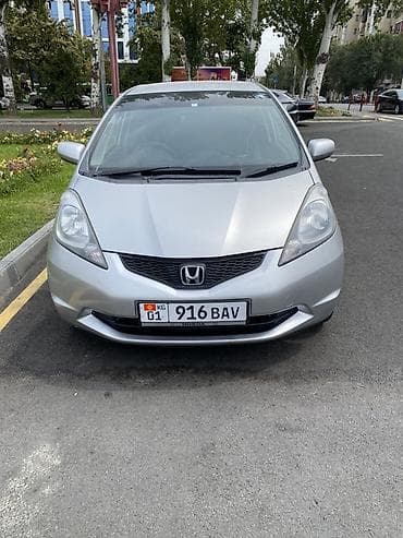 Honda Fit: 2008 г., 1.3 л, Вариатор, Бензин at lalafo.kg — 1 Honda Fit: 2008 г., 1.3 л, Вариатор, Бензин — 1