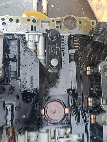 Блок гидравлики/мехатроник (гидроплита) от АКПП 722.6 Mercedes-Benz at lalafo.kg Блок гидравлики/мехатроник (гидроплита) от АКПП 722.6 Mercedes-Benz