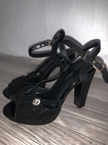 Женские вечерние босоножки Lady Star - Цвет: черный - Материал верха at lalafo.kg Женские вечерние босоножки Lady Star - Цвет: черный - Материал верха