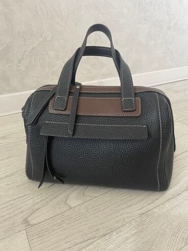 Продаю сумки 1- 700 отличное состояние
2- 600 at lalafo.kg Продаю сумки 1- 700 отличное состояние
2- 600