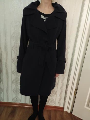 Женское пальто кашемир темно - синий кашемир.б.у. Покупала дорого at lalafo.kg Женское пальто кашемир темно - синий кашемир.б.у. Покупала дорого