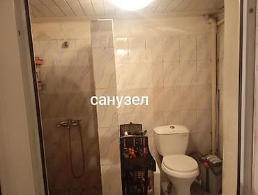 СРОЧНО продается дом БАРАЧНОГО типа, в районе КИРКОМСТРОМ улица at lalafo.kg СРОЧНО продается дом БАРАЧНОГО типа, в районе КИРКОМСТРОМ улица