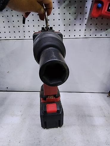 Аккумуляторный ударный гайковерт PEOCAT FUEL (бесщеточный) - Тип lalafo.kg да Аккумуляторный ударный гайковерт PEOCAT FUEL (бесщеточный) - Тип