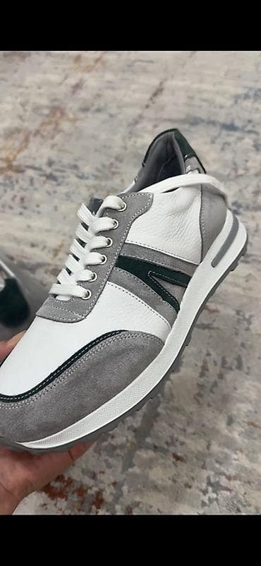 Мужские кроссовки в городском стиле - Материалы: натуральная кожа и at lalafo.kg Мужские кроссовки в городском стиле - Материалы: натуральная кожа и