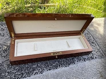 Коробка, 30 см x 10 см x 6 см at lalafo.kg Коробка, 30 см x 10 см x 6 см